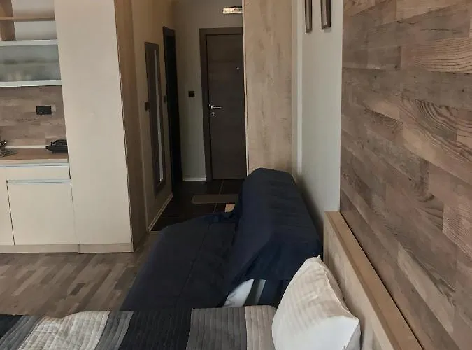 Διαμέρισμα Milmari ,premier 18